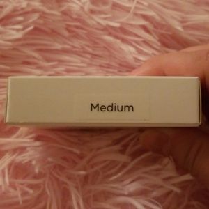 Sephora Makeup - ICONIC LONDON Eyebrow Cushion in Medium Sephora Makeup - ICONIC LONDON Eyebrow Cushion in Medium